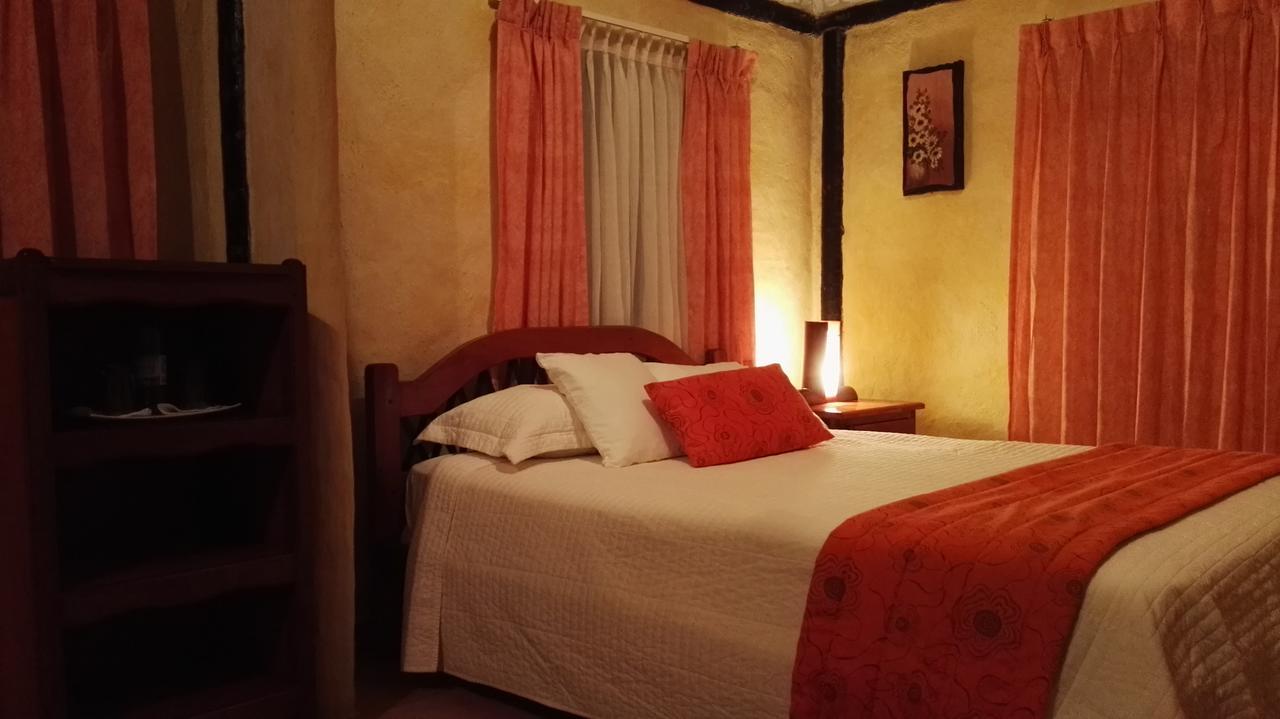 Hosteria "El Encanto" San Miguel de los Bancos 외부 사진